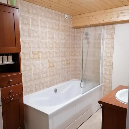 Chalet- Capacité 8/10 Pers Au Cœur De La Station Besse-et-Saint-Anastaise