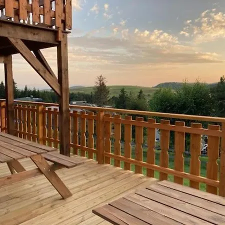 Chalet- Capacité 8/10 Pers Au Cœur De La Station Chalet